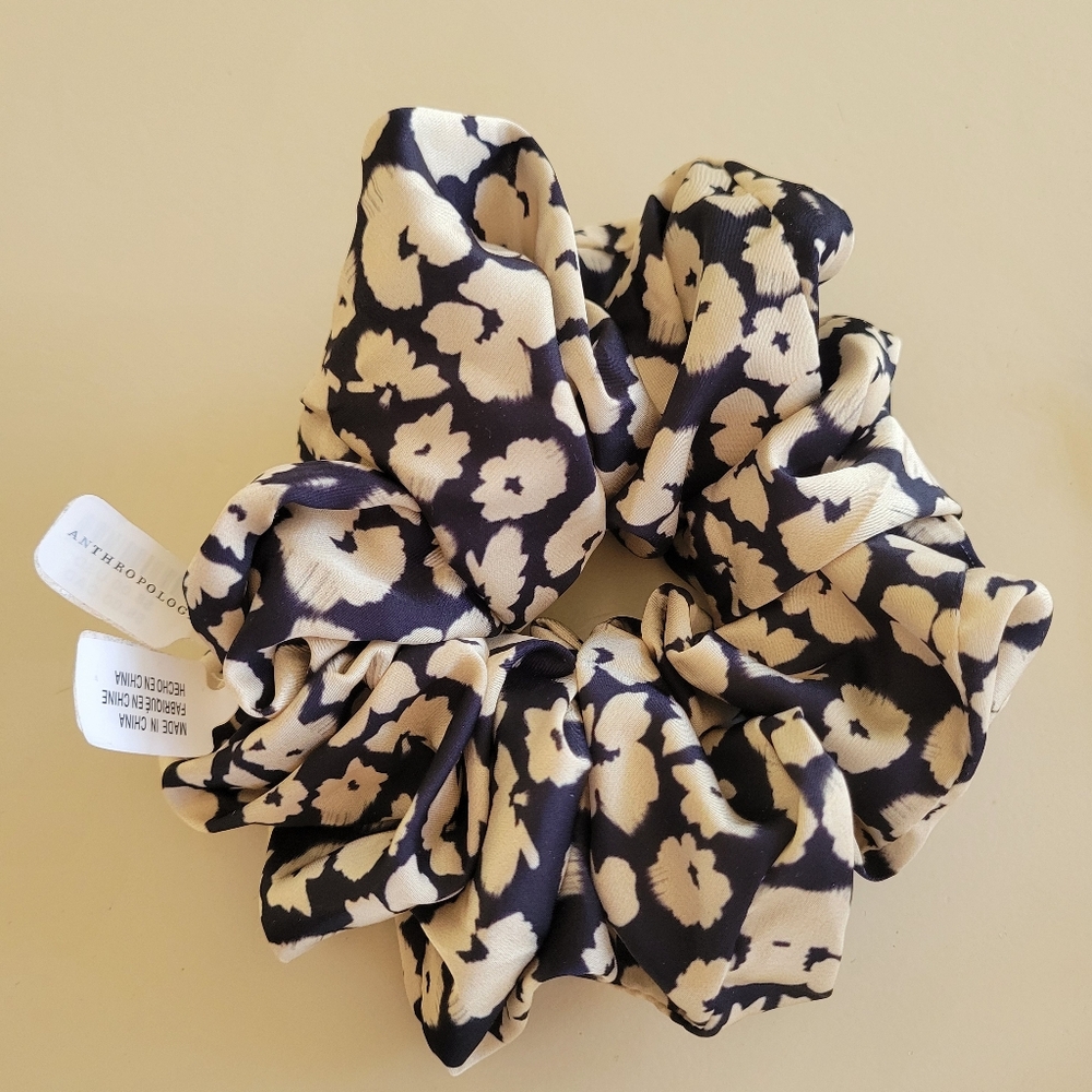 Anthropologie Blue Floral Hair Scrunchie